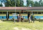 Ciptakan Lingkungan Sekolah Bersih, Babinsa Kodim Mamasa Ajak anak sekolah Jumat bersih