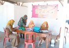Peduli Tumbuh Kembang Anak, Babinsa Rutin Dampingi Posyandu di Polman