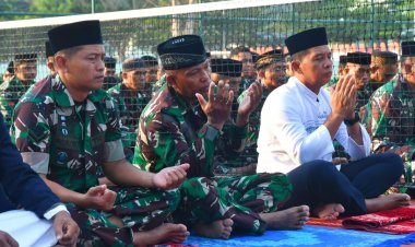 Hadapi Musim Kemarau Panjang, Korem 142/Tatag Bersama Masyarakat Gelar Shalat Istisqa